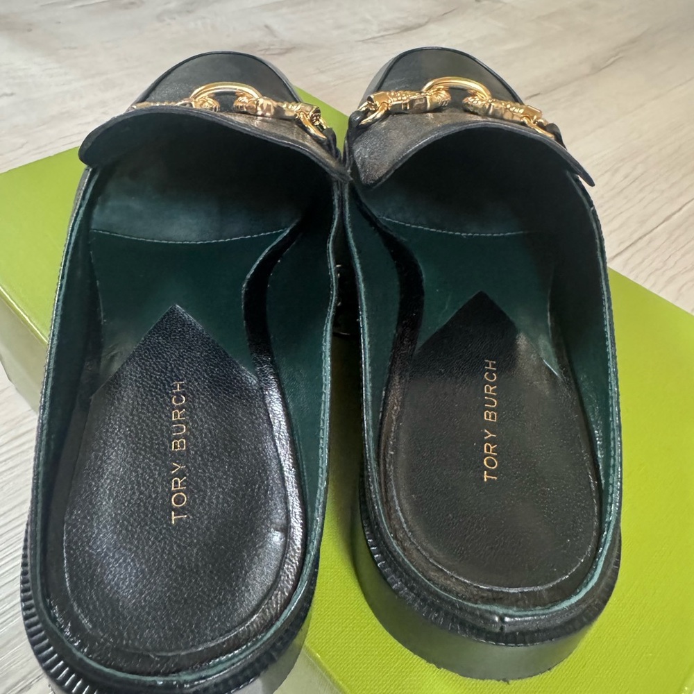 Tory Burch Black Leather Loafers with Gold Chain - Picture 4 of 5